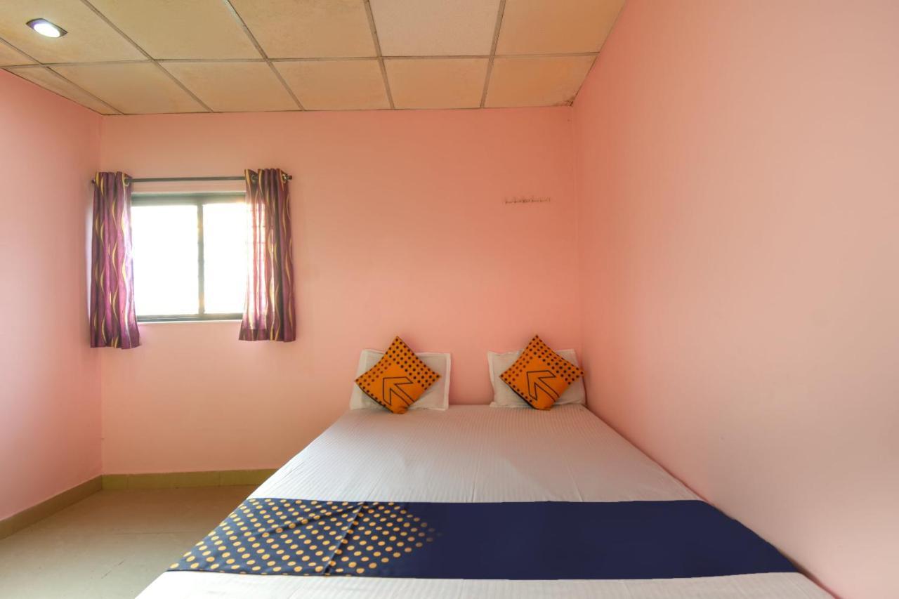 Spot On 65135 Hotel Suvarna Samrat Lodge Khamshet Zewnętrze zdjęcie