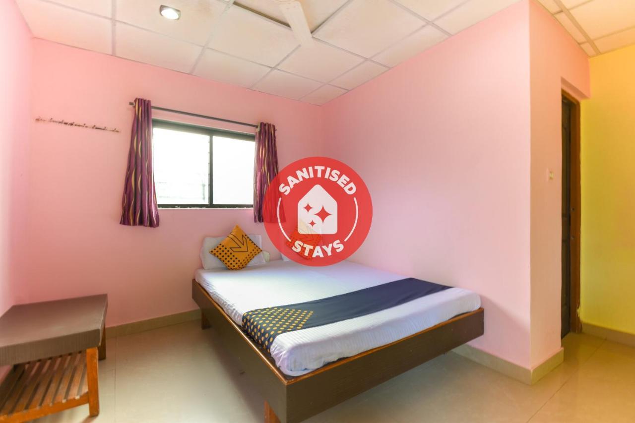 Spot On 65135 Hotel Suvarna Samrat Lodge Khamshet Zewnętrze zdjęcie
