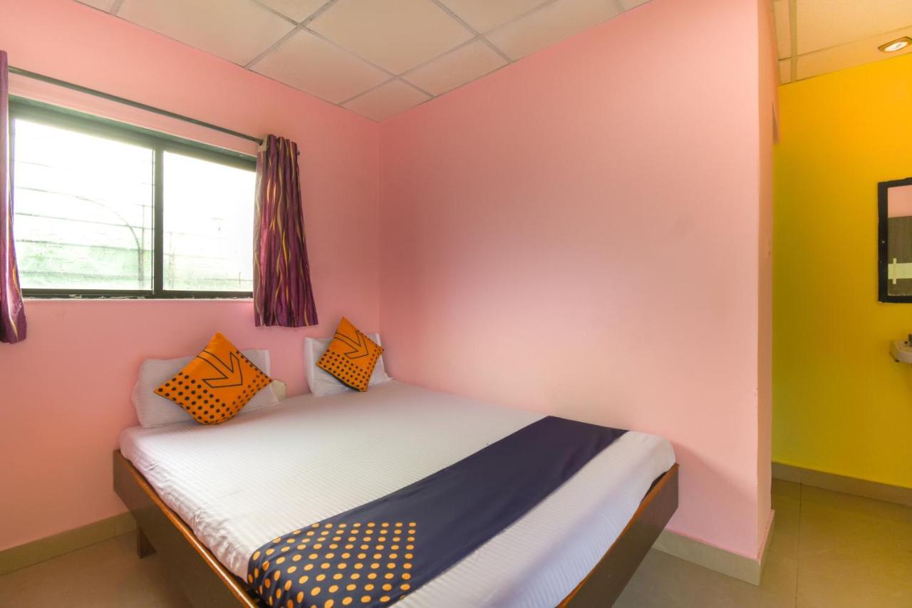 Spot On 65135 Hotel Suvarna Samrat Lodge Khamshet Zewnętrze zdjęcie